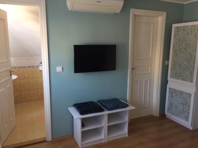 빌라니 Kikerics Vendeghaz B&B 외부 사진