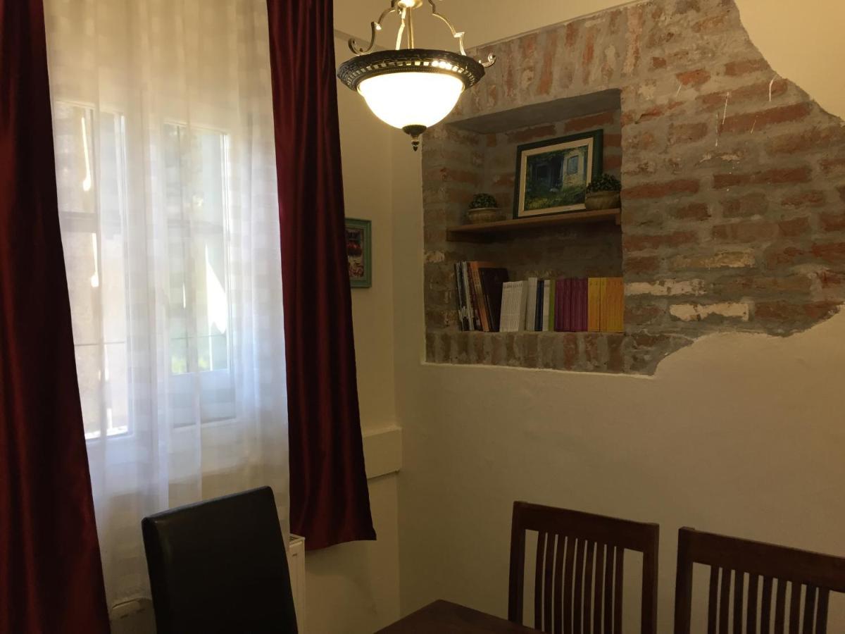 빌라니 Kikerics Vendeghaz B&B 외부 사진