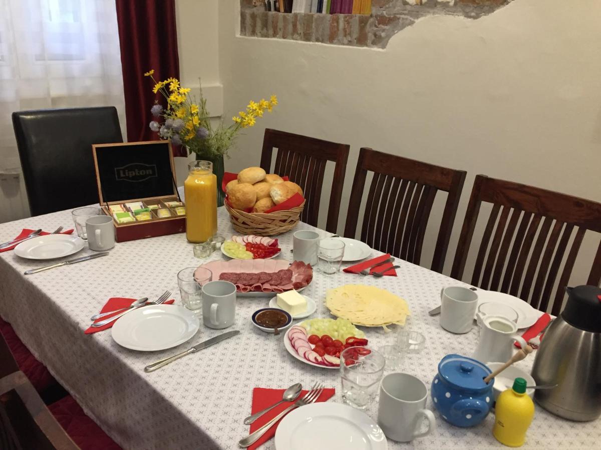 빌라니 Kikerics Vendeghaz B&B 외부 사진