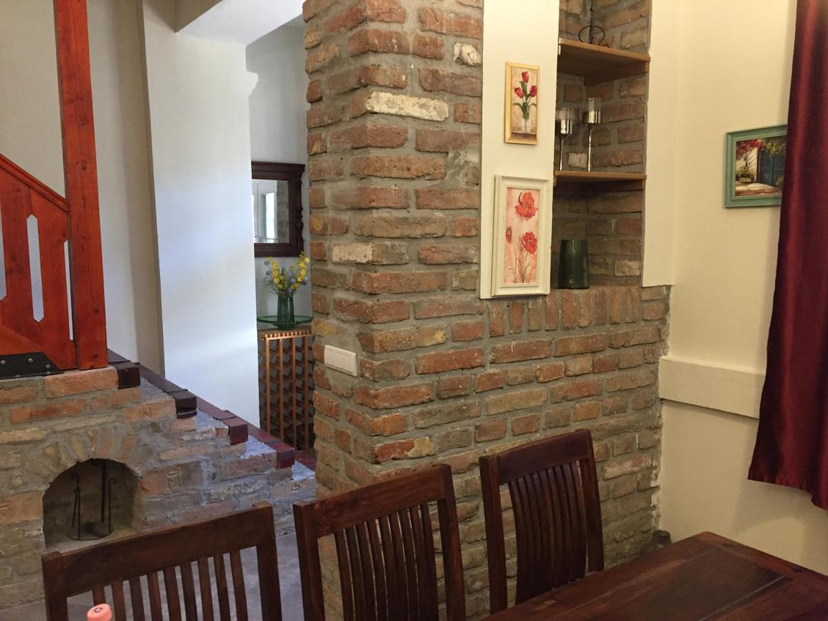 빌라니 Kikerics Vendeghaz B&B 외부 사진