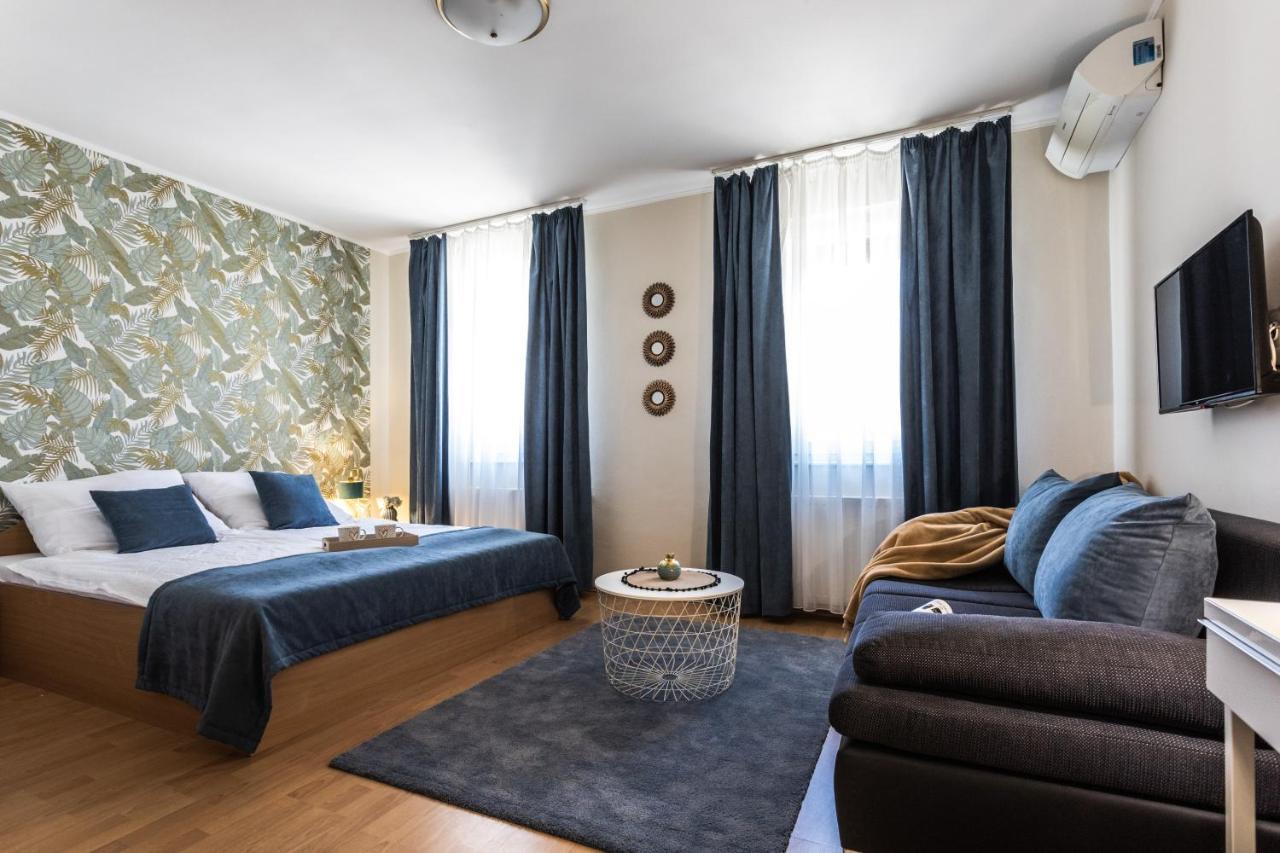 빌라니 Kikerics Vendeghaz B&B 외부 사진