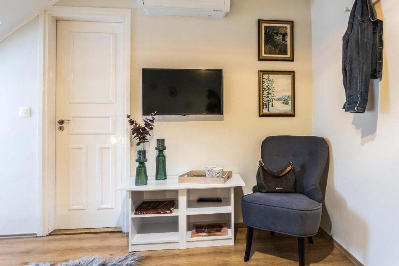 빌라니 Kikerics Vendeghaz B&B 외부 사진