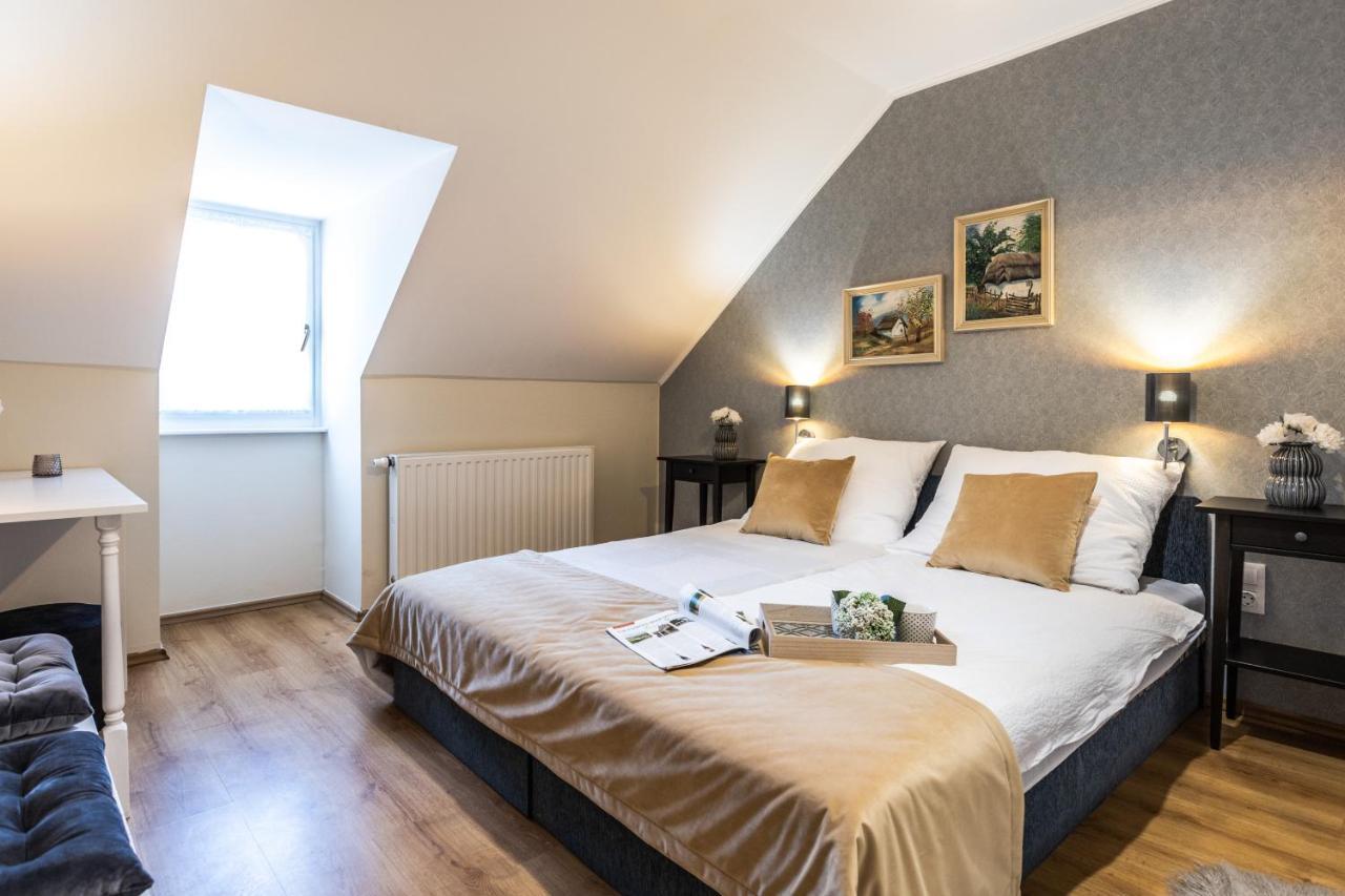 빌라니 Kikerics Vendeghaz B&B 외부 사진